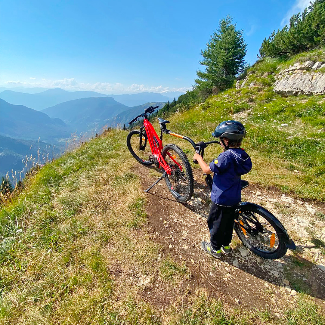 Escursione Guidata in e-Bike MTB