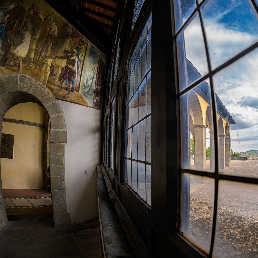 Un anello tra i luoghi di San Francesco: dal Santuario al Bosco delle Fate, passando per La Beccia e Sasso Spicco.