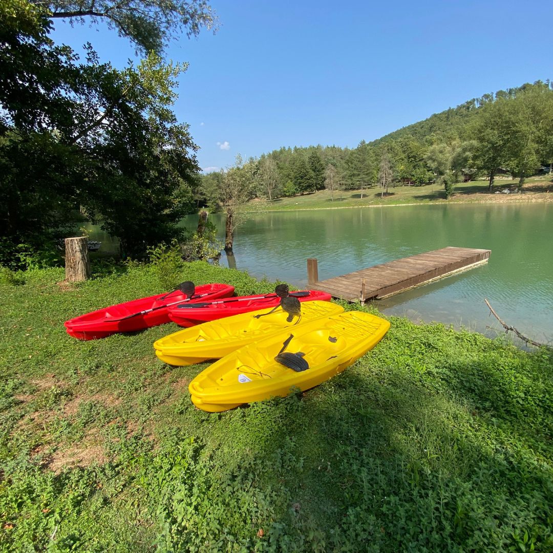 Camminata nel torrente del Corsalone per bambini e genitori in Casentino