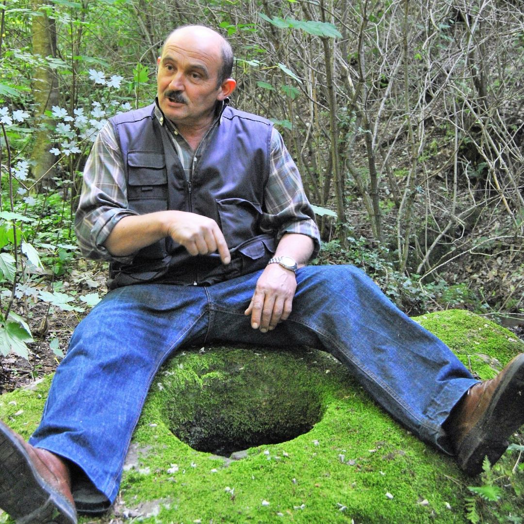 SECRETS of the SMUGGLERS - immagine 2